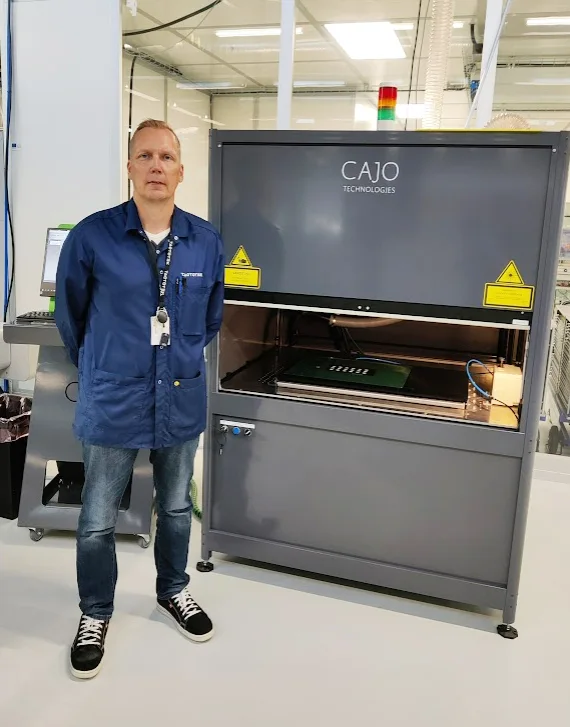Laserové značení plastu na stanici Cajo Hercules Multimark